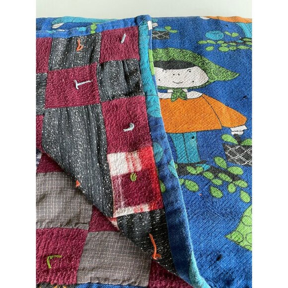 Vintage 70s handmade quilt, groovy retro print, reversible, hand sewn - Picture 5 of 10